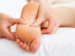 冬季如何預防腳后跟皸裂?