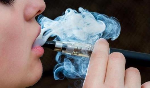電子煙的危害比香煙的小嗎?電子煙能幫助戒煙嗎?