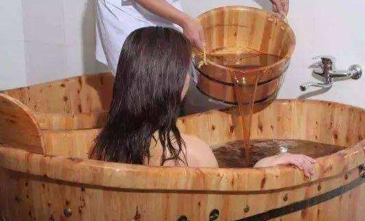 泡澡有哪些好處?用艾葉泡澡需要注意什么?