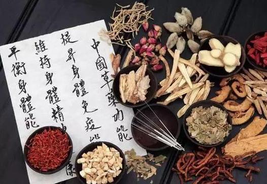 中藥霉變了可以泡酒嗎?中藥發(fā)霉是啥顏色的