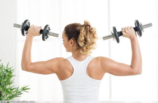 練啞鈴有什么作用?在家練啞鈴的動(dòng)作有哪些