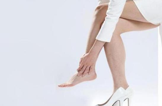 甲溝炎能穿籃球鞋嗎?甲溝炎的病因是什么