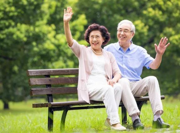 老年人夏季預防中暑的方法?老年人中暑有哪些癥狀