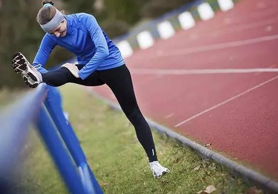 跑步多了膝蓋疼怎么辦?跑步肚子疼是闌尾炎嗎?