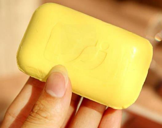 硫磺皂對皮膚病有用嗎?硫磺皂洗澡可以去背上的痘痘嗎?