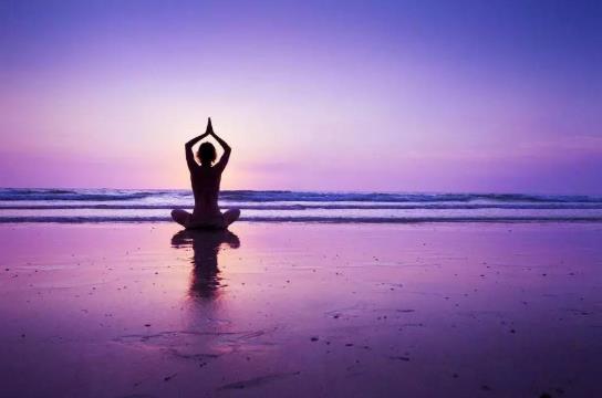 剛開始練瑜伽需要每天練嗎?初學瑜伽可以練空中瑜伽嗎