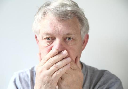 為什么講話太多會口臭?口臭是口腔的問題還是腸胃的問題