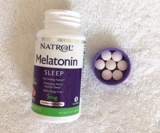 吃褪黑素反倒睡不著了什么情況?每天吃褪黑素會不孕嗎