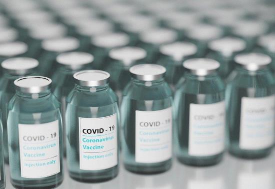 老人能打新冠疫苗加強針嗎?新冠加強針是和第一針間隔六個月嗎