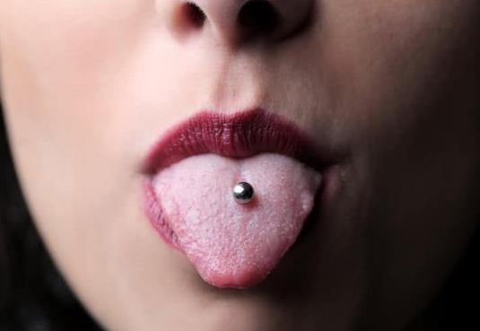 自己打舌釘如何找位置?舌釘什么時候可以換?