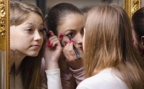 怎么樣修眉才能讓自己更好看 眉毛稀少該怎么辦