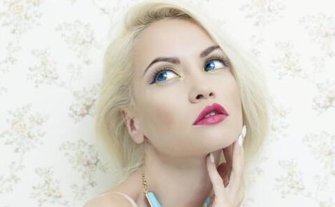 化妝的時(shí)候有什么樣的禁忌 卸妝油和卸妝乳的區(qū)別