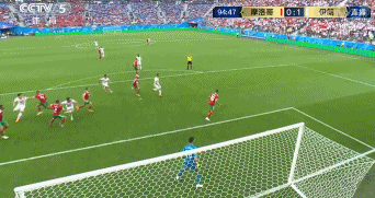 2018世界杯首個烏龍球 摩洛哥球員鮑哈杜茲頭球頂進自家球門