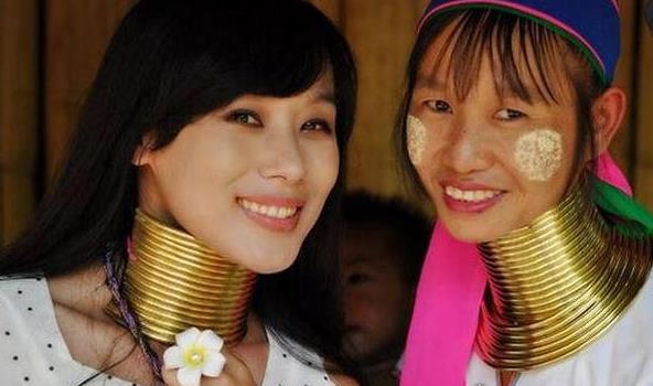 世界上脖子最長的人,帕督安部落女性最長達40cm,以脖子長為美