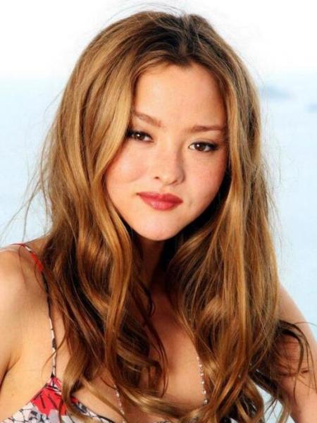 世界上最矮的超模 戴文·青木天生娃娃臉,顏值逆天