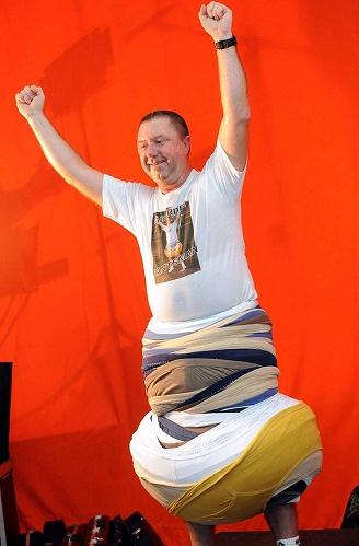 Ӣ�����ӿ��׸���302�l��(n��i)ѝ�_�����缪��˹�o(j��)�