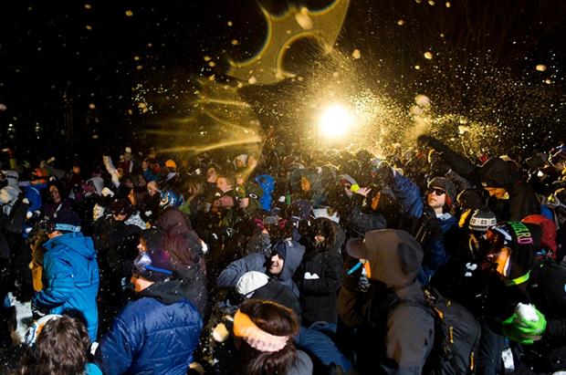 ���ňD��6000�˴�ѩ��ˢ�¼���˹�o䛣������n��2010��o�