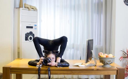 中國第一柔術女王劉藤 完爆各路“一字馬”女神 解鎖姿勢最多的女人