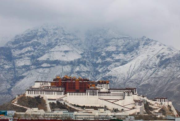 世界上海拔最高的建筑群 布達拉宮海拔有多高
