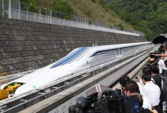 世界上最快的車 自行車跑車摩托車電動車火車汽車時速是多少公里