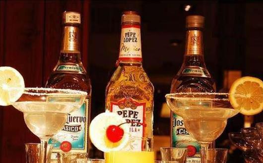 世界上最貴的酒 Tequila Ley 925售價350萬美元