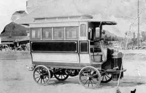 世界上最早的公交車 馬達(dá)式公共汽車1895年3月出現(xiàn)在德國