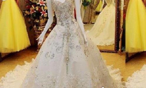 世界上最貴的婚紗 售價1200萬美元 鑲嵌1000顆鉆石 總重達150克拉