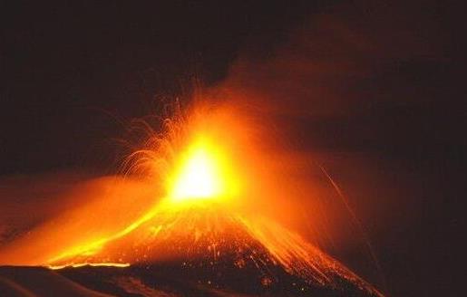 歐洲海拔最高的活火山 埃特納火山已造成100萬人死亡