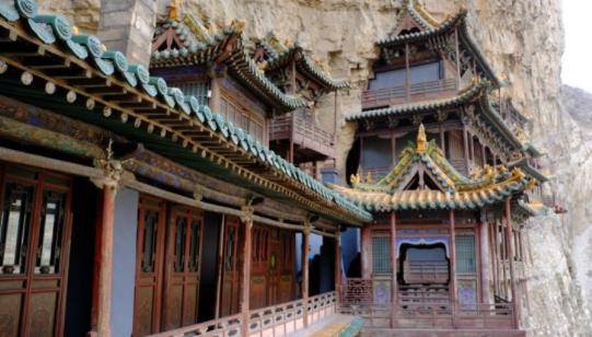 世界上最危險的寺廟 恒山懸空寺立于懸崖峭壁間