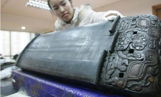 現存世界最早最完整的瑟 湖南省博物涫展出兩千多年前的瑟