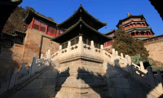 世界最大的古銅亭 寶云閣通高7.55米 重約207噸