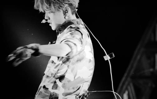 評論最多的明星微博 鹿晗13,163,859條評論創紀錄