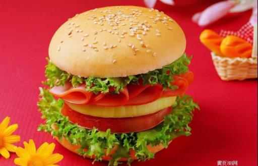 世界上最大的漢堡 直徑3米 重910公斤