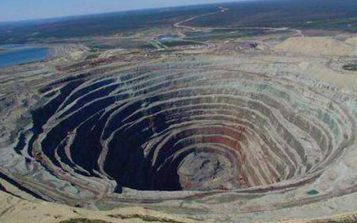 世界上最深的人工鉆井 科拉超深鉆孔深12262米