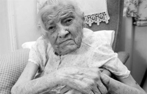 世上最老的處女 克拉拉梅亞德莫爾105年從沒有性生活