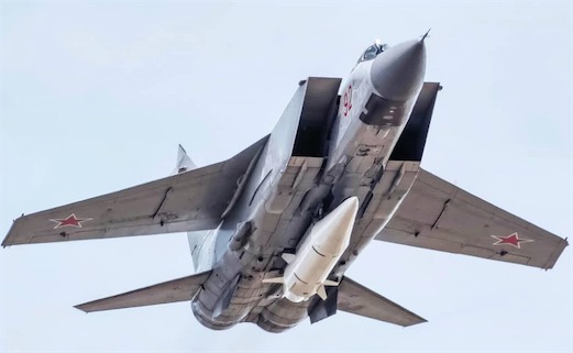 飛得最快的戰(zhàn)斗機(jī) 米格-31戰(zhàn)斗機(jī)最大平飛速度為2980千米/小時(shí)