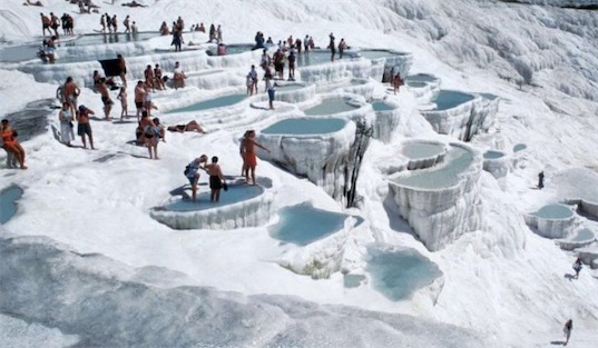 世界上最美的石灰巖 隱藏在云海中的棉花堡