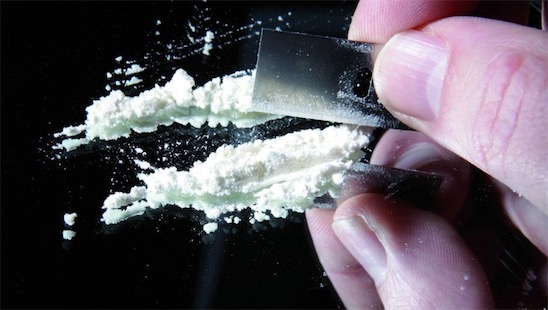 世界上最容易上癮的毒品 海洛因中咖啡因的含量會(huì)高達(dá)60%