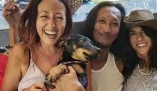 世界最性福的流浪漢 泰國一流浪漢有美女相伴