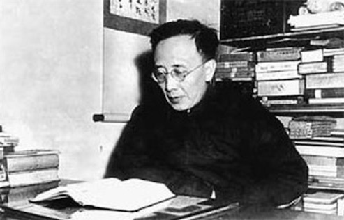 中國第一部成熟的新詩集 1921年郭沫若出版的《女神》