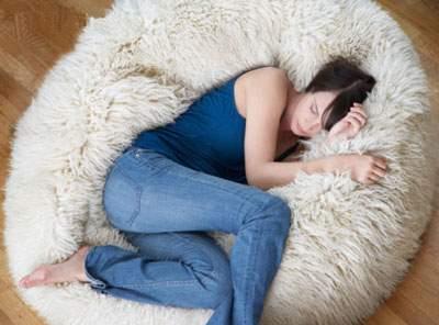 女性養(yǎng)生必知:讓女人老得快的22種睡法