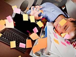 工作犯困雙腿脹痛怎么辦?7招有效擺脫職業病