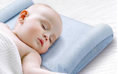 選擇怎樣的枕頭利于睡眠 如何給嬰兒選枕頭 如何保養(yǎng)枕頭