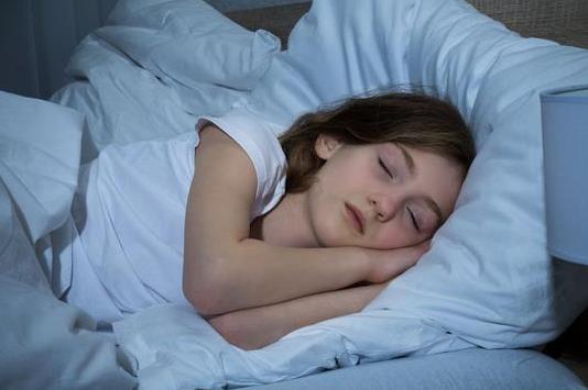 每天差不多睡四個小時就會醒怎么辦?睡眠不好每天四點醒正常嗎?