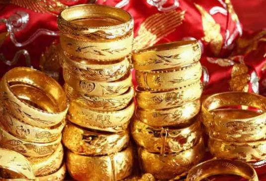 三金是訂婚買還是結婚買?三金訂婚給還是結婚給