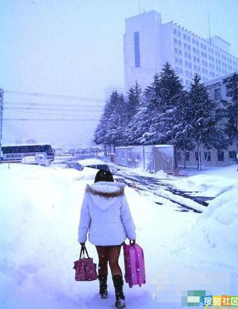 �ձ�Ů�˶��촩ȹ�Ӳ���᣿�����ձ�Ů�˞�ɶһ���ļ�����ȹ��