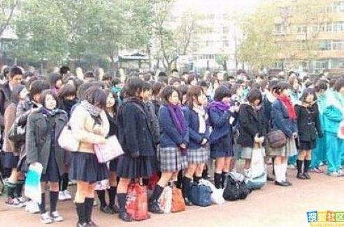 �ձ�Ů�˶��촩ȹ�Ӳ���᣿�����ձ�Ů�˞�ɶһ���ļ�����ȹ��