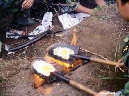 ��Ц�DƬ��ţ����Ĭ��Ц����һ���׵��㣬�F�@�嵰