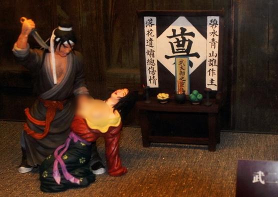 武二郎殺嫂祭兄,臺兒莊古城景區建武松殺嫂祭兄雕塑,潘金蓮胸部竟全裸惹爭議