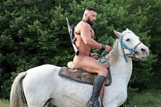 ���_˹�������Ы@������ladygaga���W(w��ng)���²۷Q�����b����Ϲ�pĿ